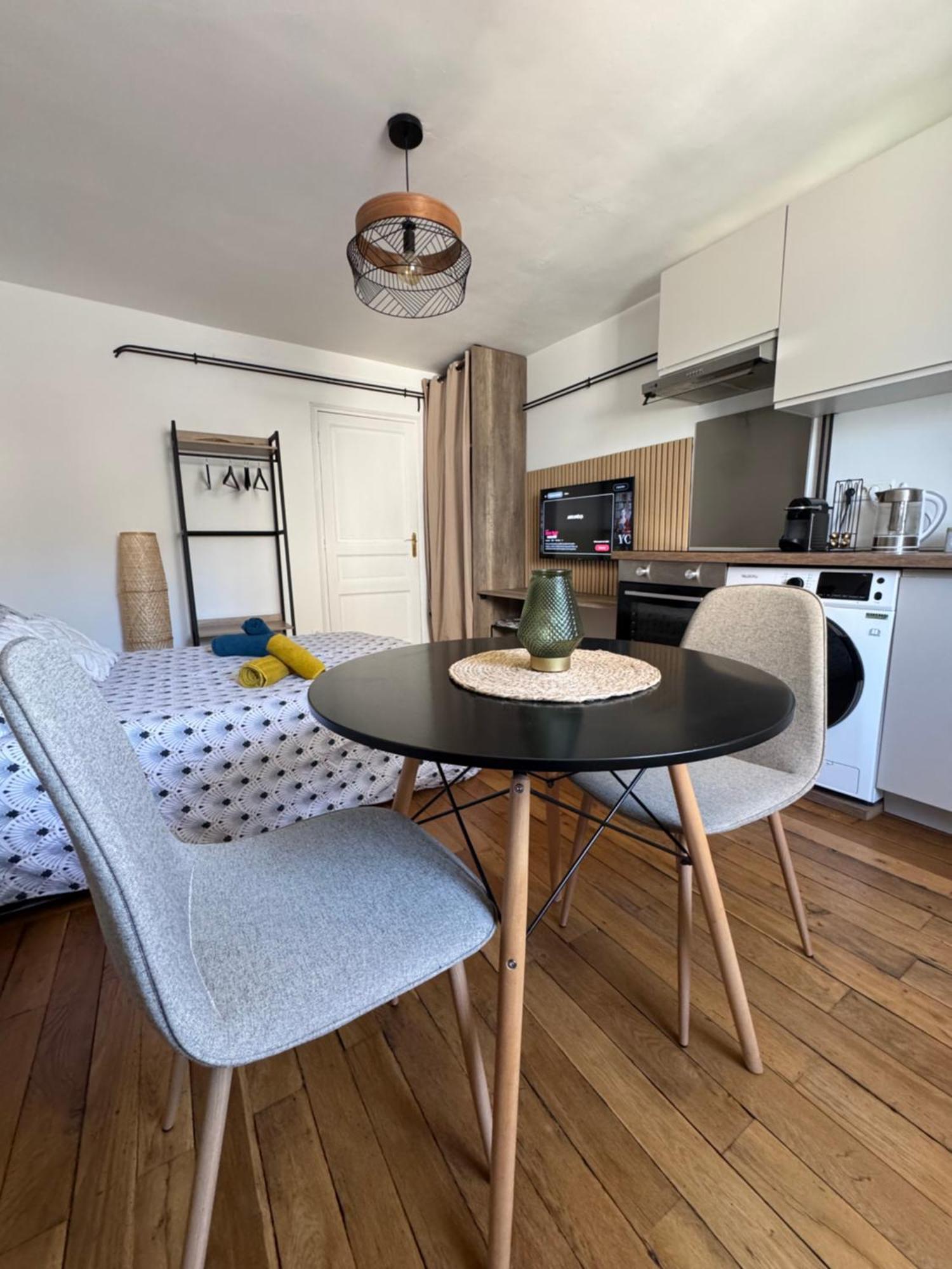 Charmant Appartement Au Coeur De บัวร์ ภายนอก รูปภาพ