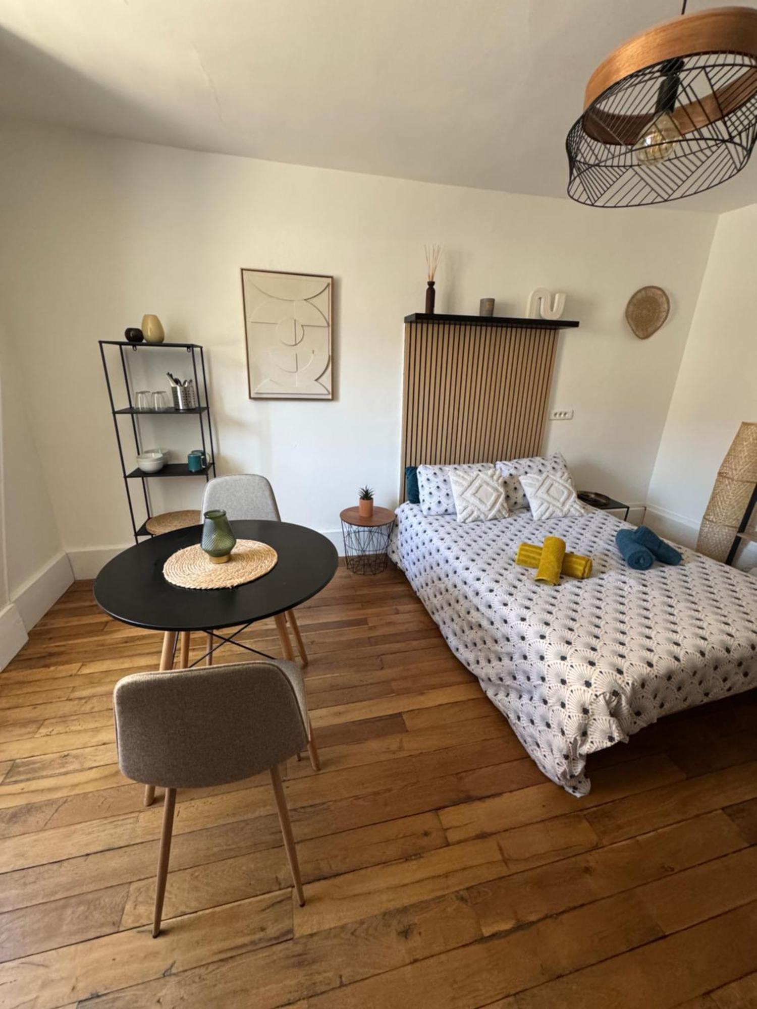 Charmant Appartement Au Coeur De บัวร์ ภายนอก รูปภาพ