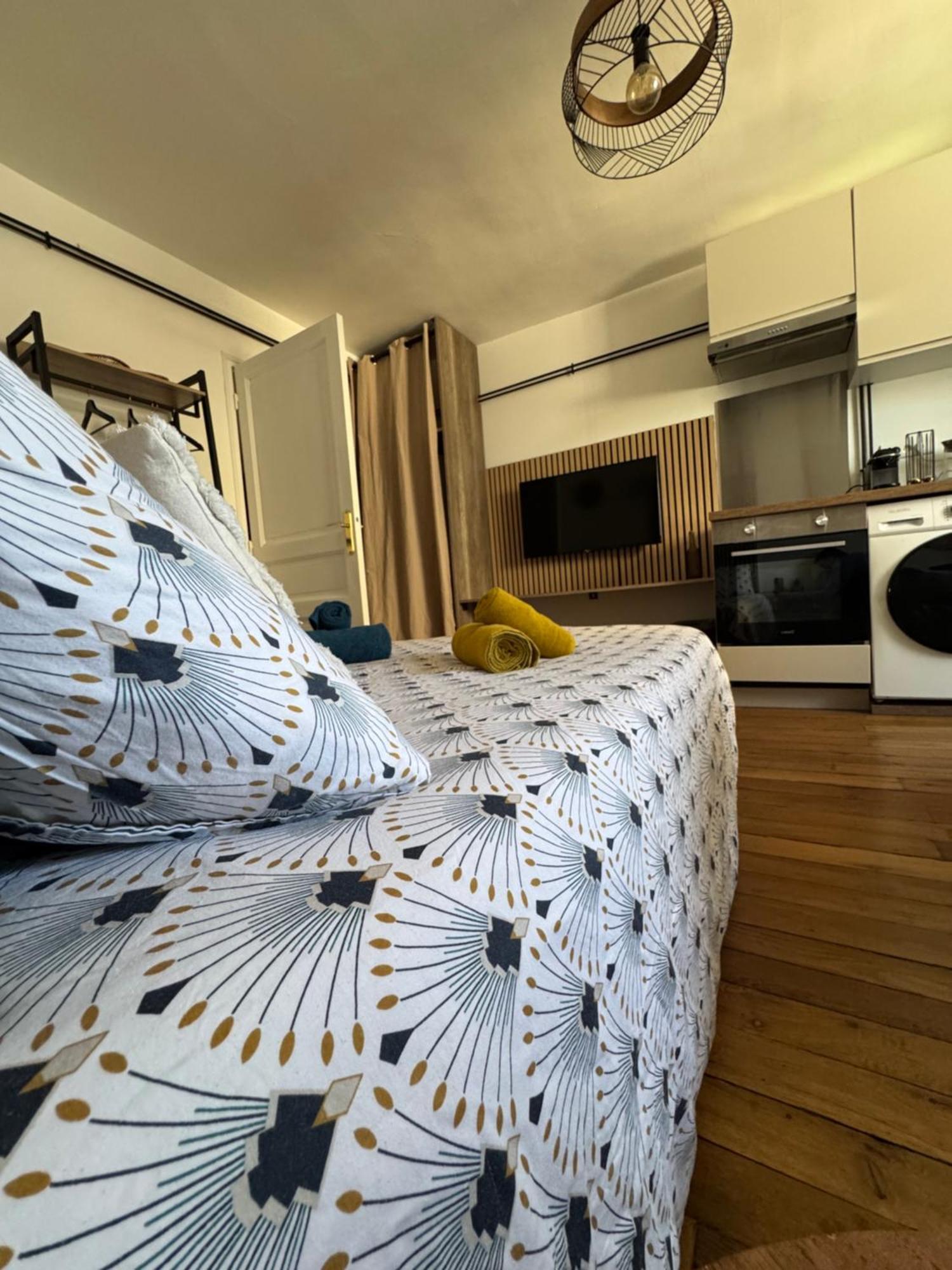 Charmant Appartement Au Coeur De บัวร์ ภายนอก รูปภาพ