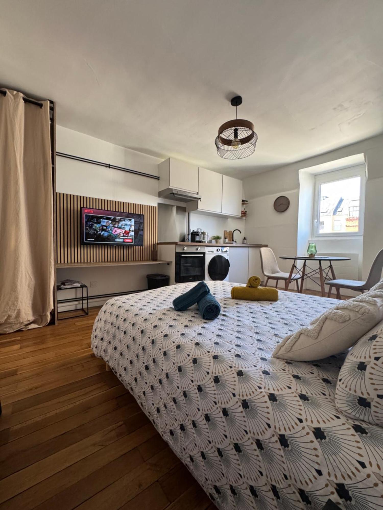 Charmant Appartement Au Coeur De บัวร์ ภายนอก รูปภาพ